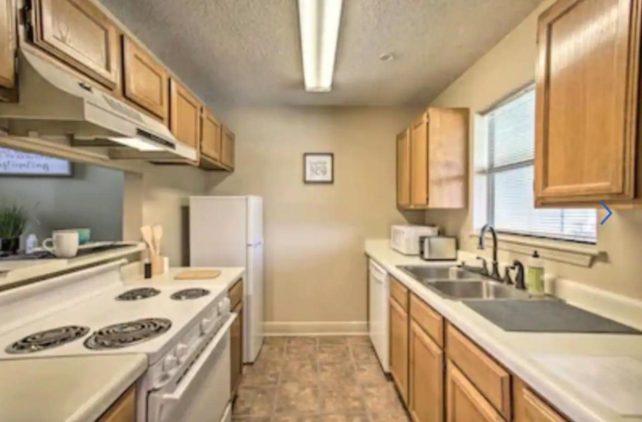 New! Lsu Baton Rouge Contemporary 3 Bedroom Suite Condo Exterior photo